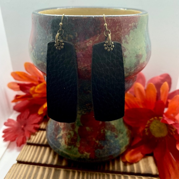 Real leather earrings - Picture 4 of 4